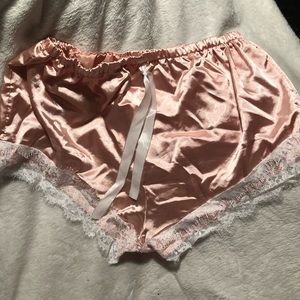 💋✨Sexy Silky Pajama Shorts in Blush Pink